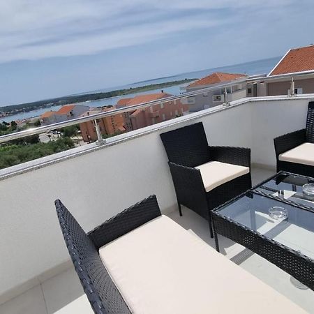 Apartament Kings Landing Novalja Zewnętrze zdjęcie
