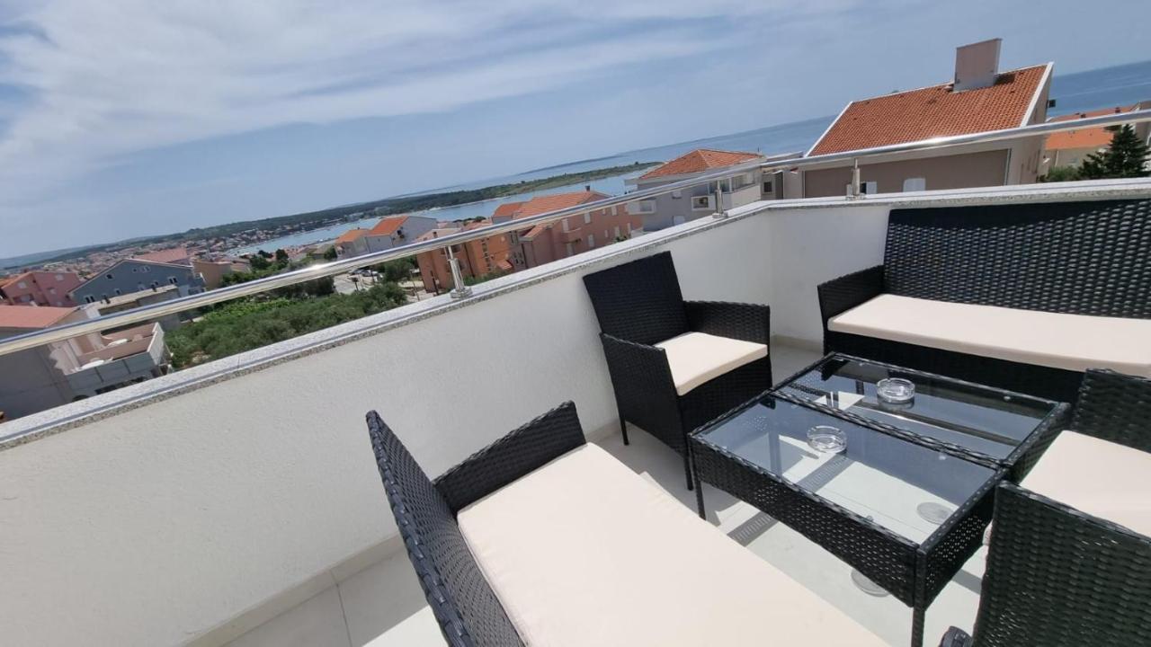 Apartament Kings Landing Novalja Zewnętrze zdjęcie