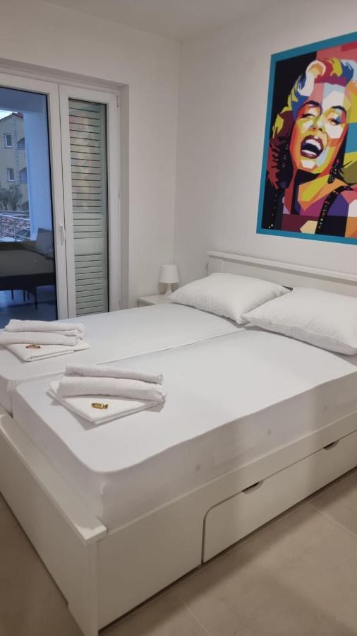 Apartament Kings Landing Novalja Zewnętrze zdjęcie