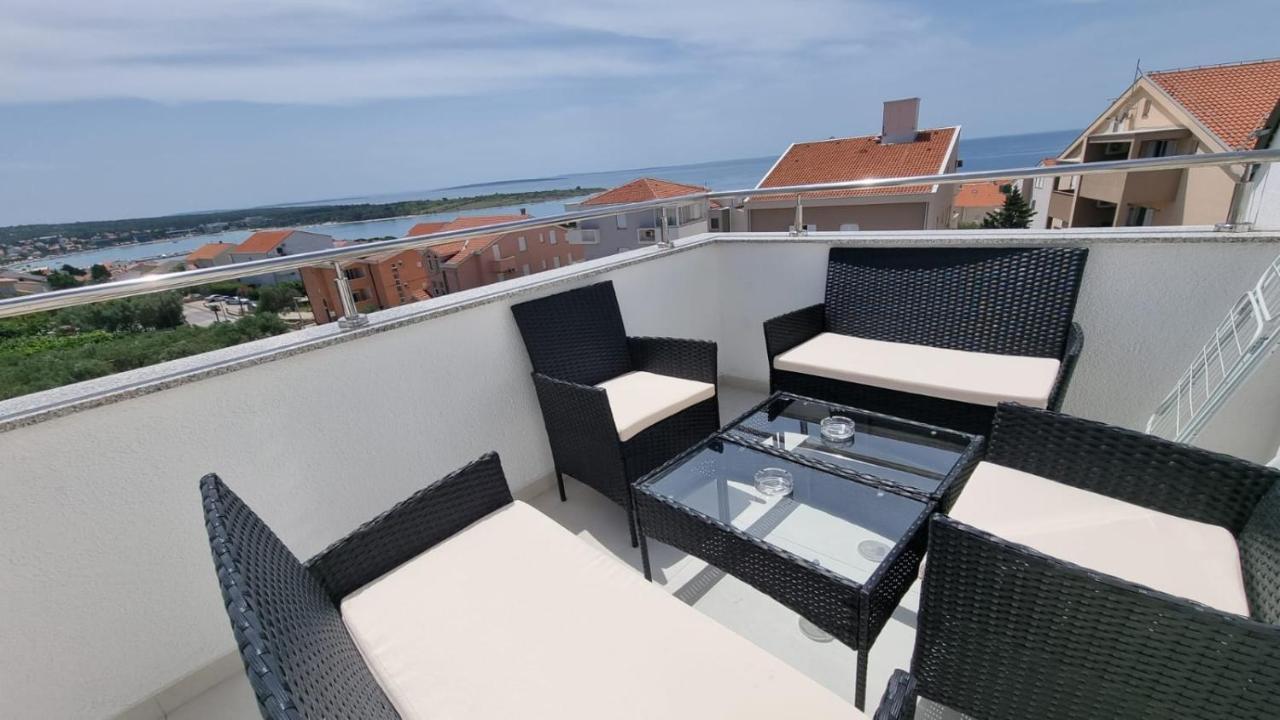 Apartament Kings Landing Novalja Zewnętrze zdjęcie