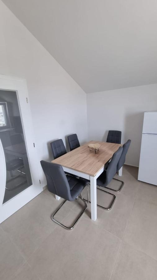 Apartament Kings Landing Novalja Zewnętrze zdjęcie