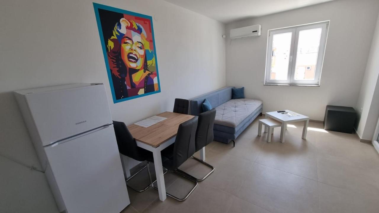 Apartament Kings Landing Novalja Zewnętrze zdjęcie